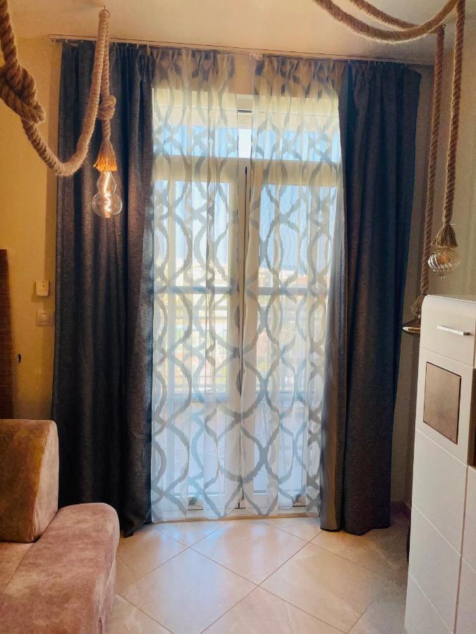 Flores Garden Sea View Apartment With Balcony Chernomorets Exterior foto
